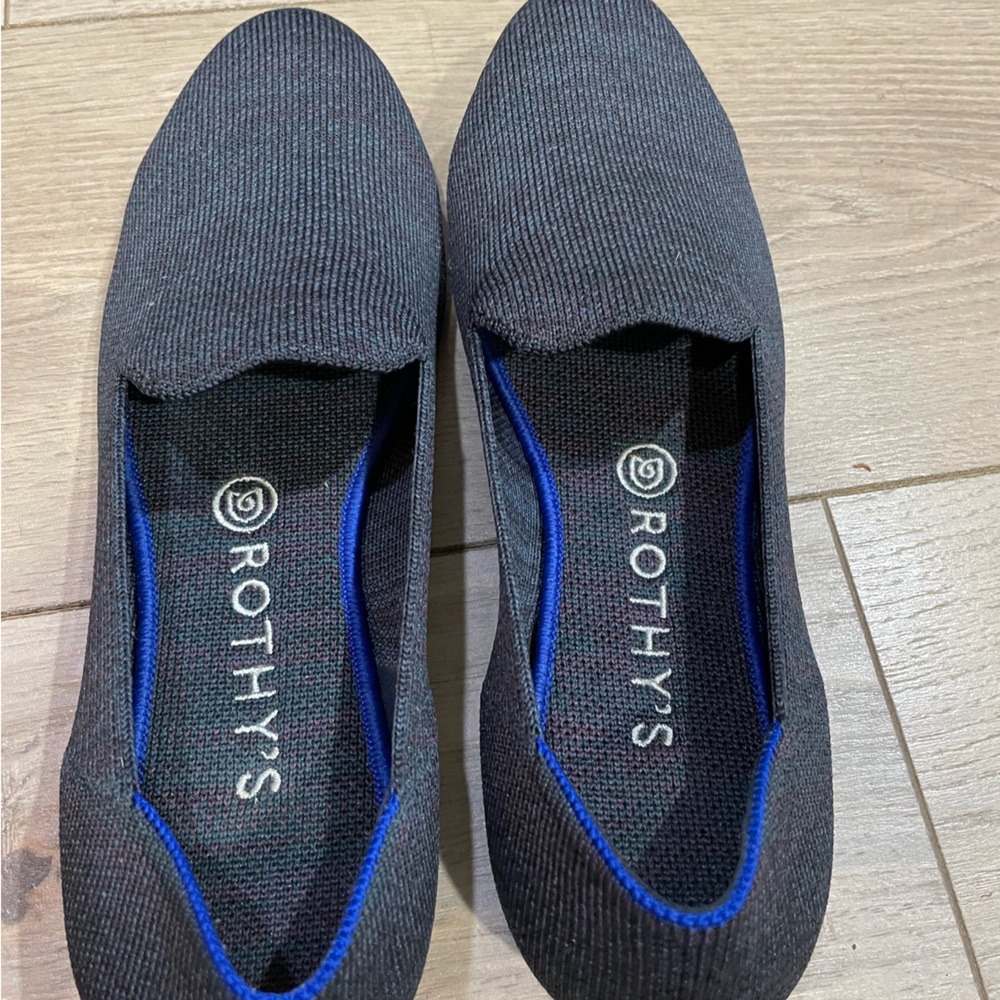 Rothys navy loafer size 9
